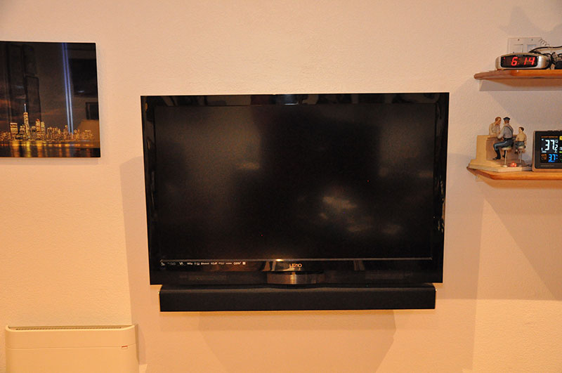 Wall-mounted Office TV and soundbar