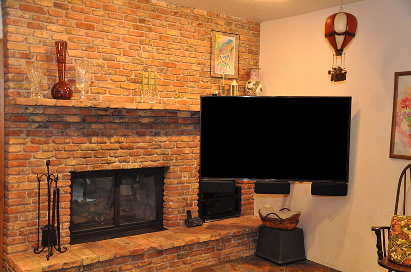 Den TV and Fireplace, showing the "floating" effect